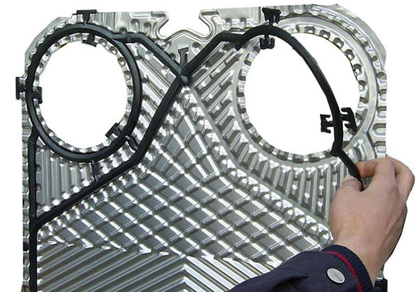 板式換熱器膠墊為什么會(huì )老化？該如何處理？