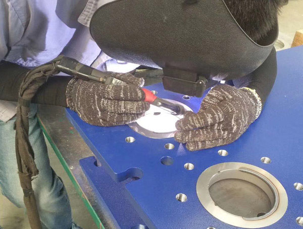 品牌板式換熱器壞了，要如何維修？